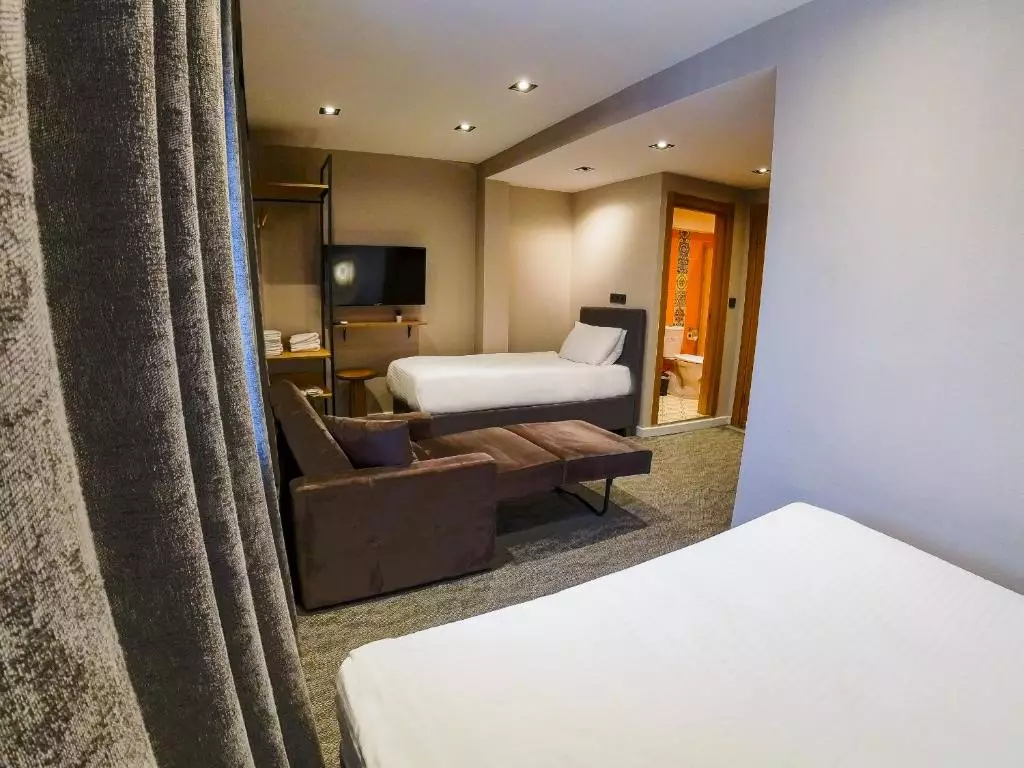 اتاق Rexee Hotel